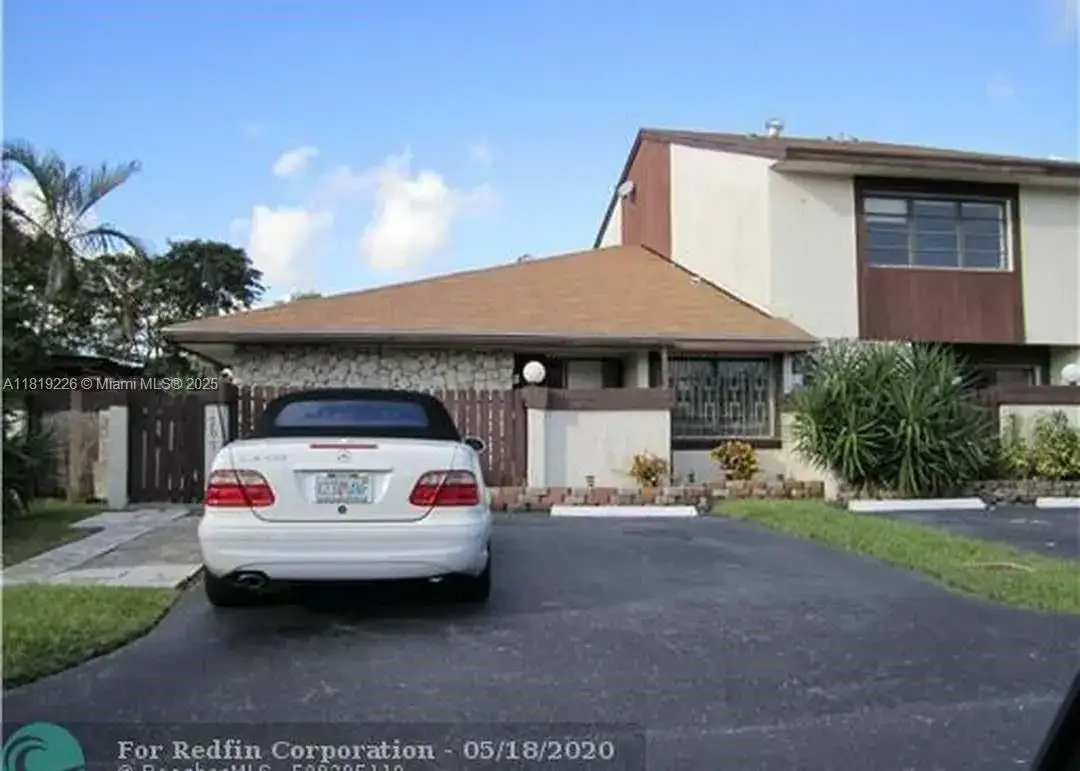 3 bedroom 2 bath Residential Lease for rent at 267 NE 201st Ter # 267, Miami FL 33179