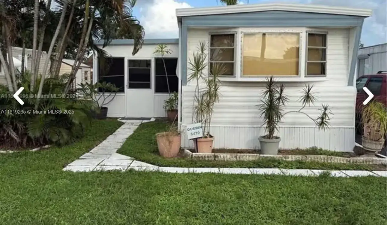 2 bedroom 2 bath Residential for sale at 5470 SW 25th Way, Dania Beach FL 33312