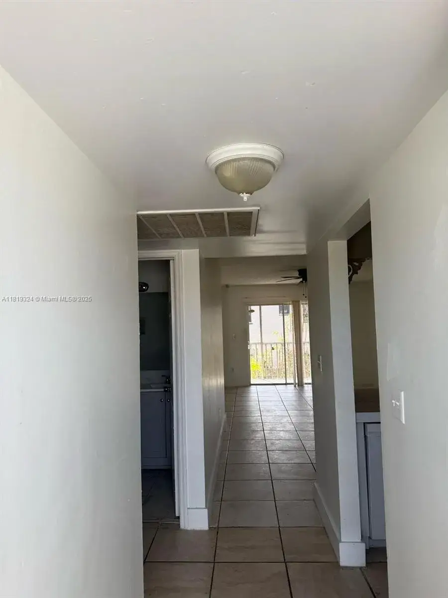 2 bedroom 2 bath Residential Lease for rent at 438 NE 210th Cir Ter # 4B, Miami FL 33179
