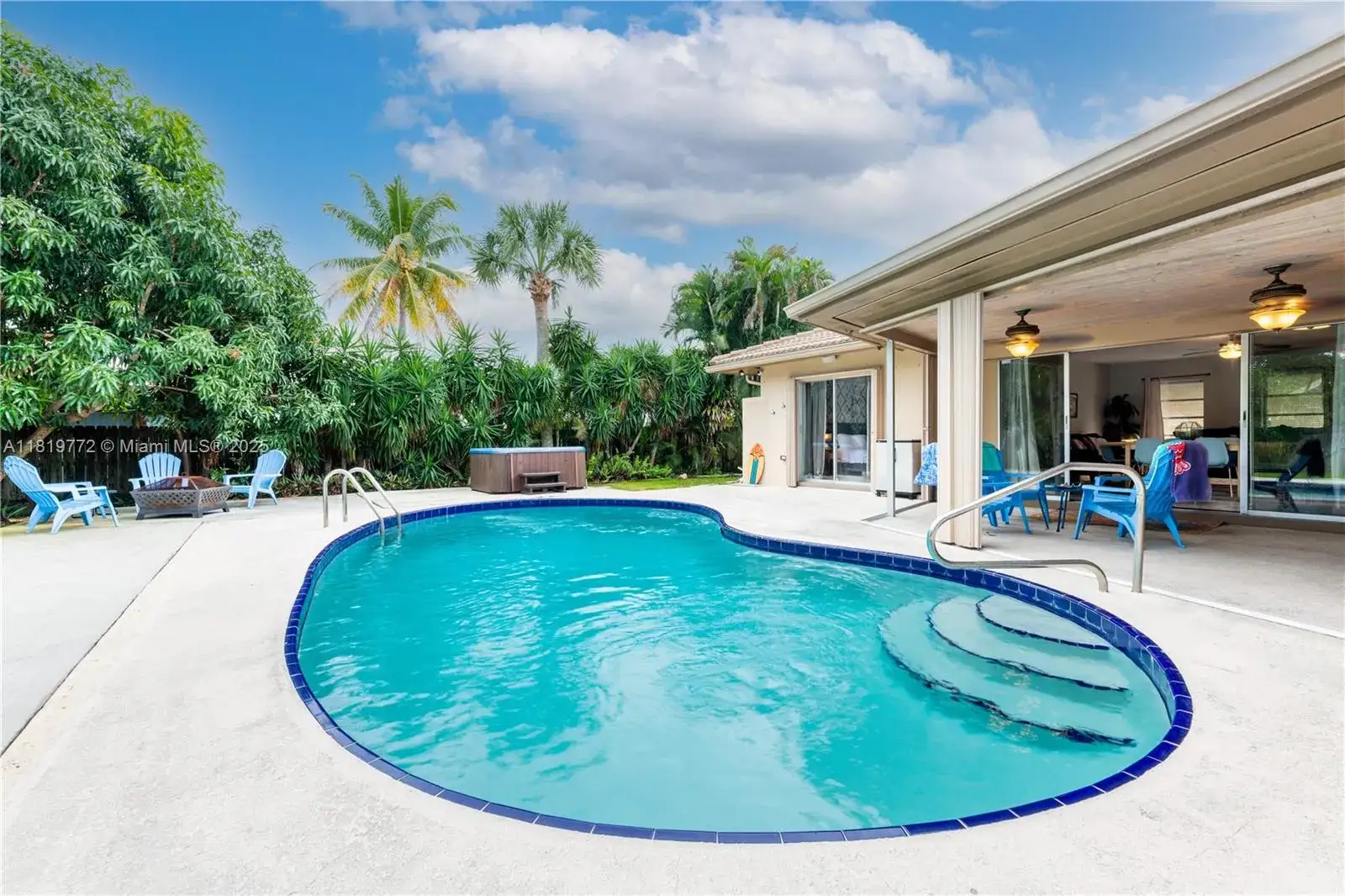 3 bedroom 3 bath Residential Lease for rent at 1122 S N St, Lake Worth FL 33460