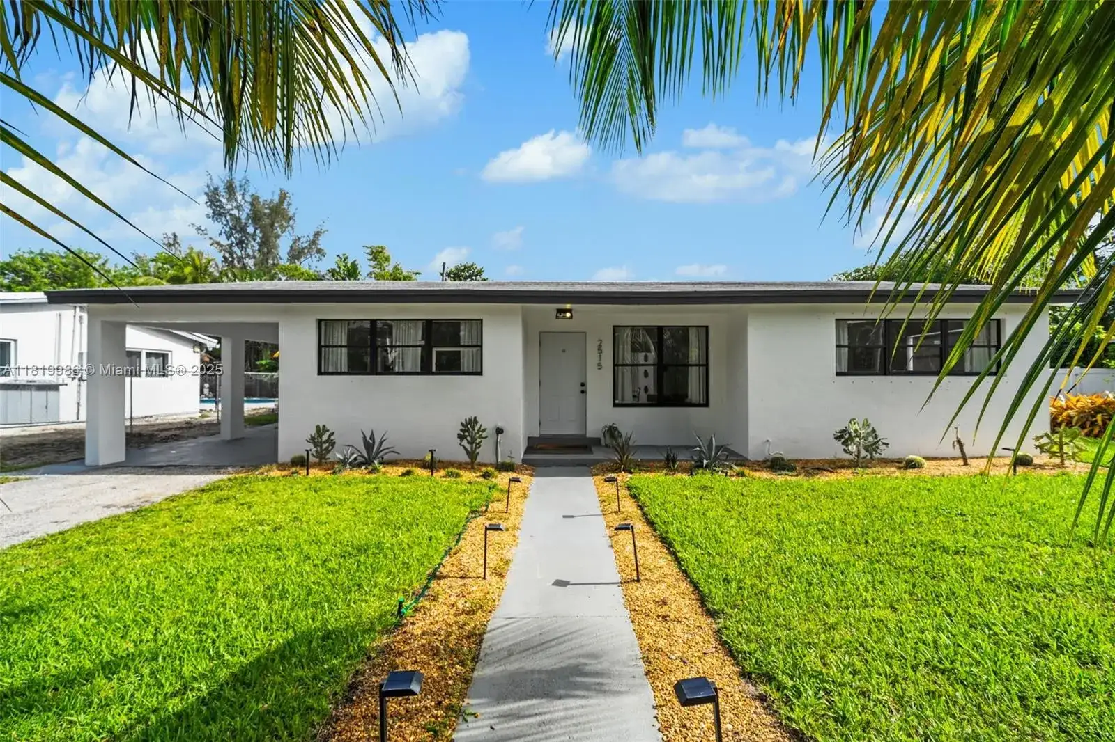 3 bedroom 2 bath Residential Lease for rent at 2515 NE 207th St # 2515, Miami FL 33180