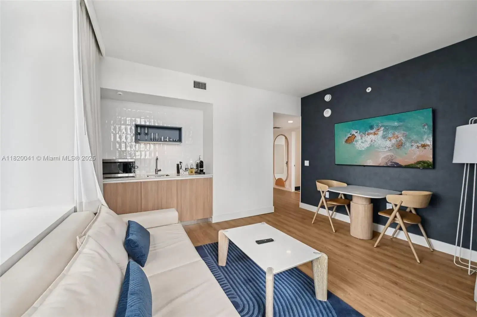 2 bedroom 1 bath Residential for sale at 601 NE 1st Ave # 1901, Miami FL 33132