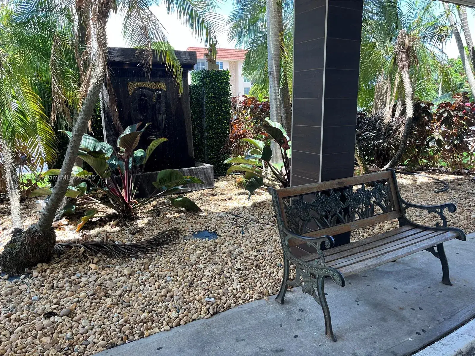 1 bedroom 1 bath Residential Lease for rent at 4164 Inverrary Dr # 807, Lauderhill FL 33319