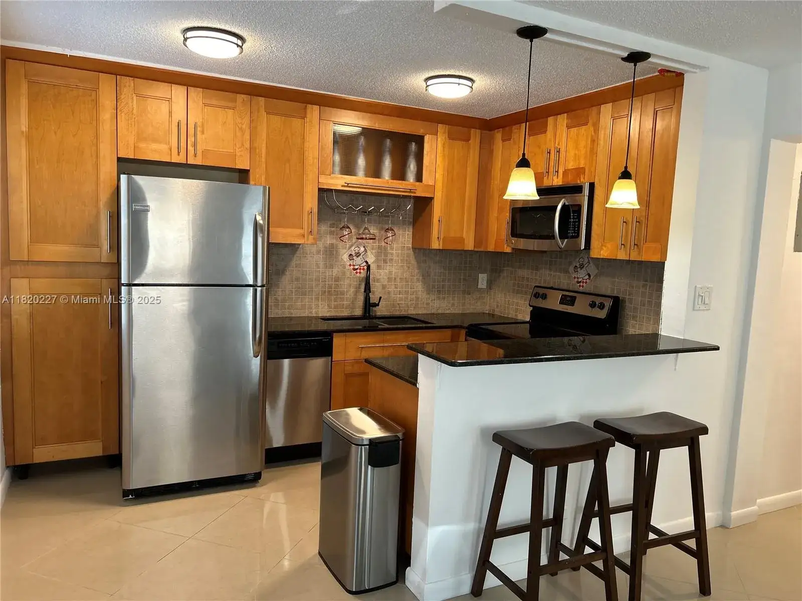 1 bedroom 1 bath Residential Lease for rent at 2862 NE 32nd St # 10, Fort Lauderdale FL 33306