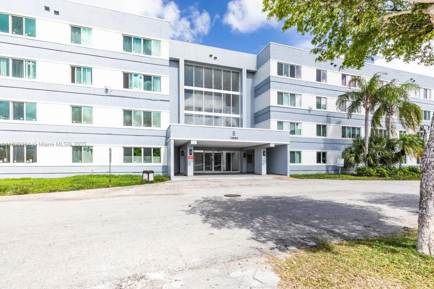 2 bedroom 1 bath Residential for sale at 14850 Naranja Lakes Blvd, Homestead FL 33032
