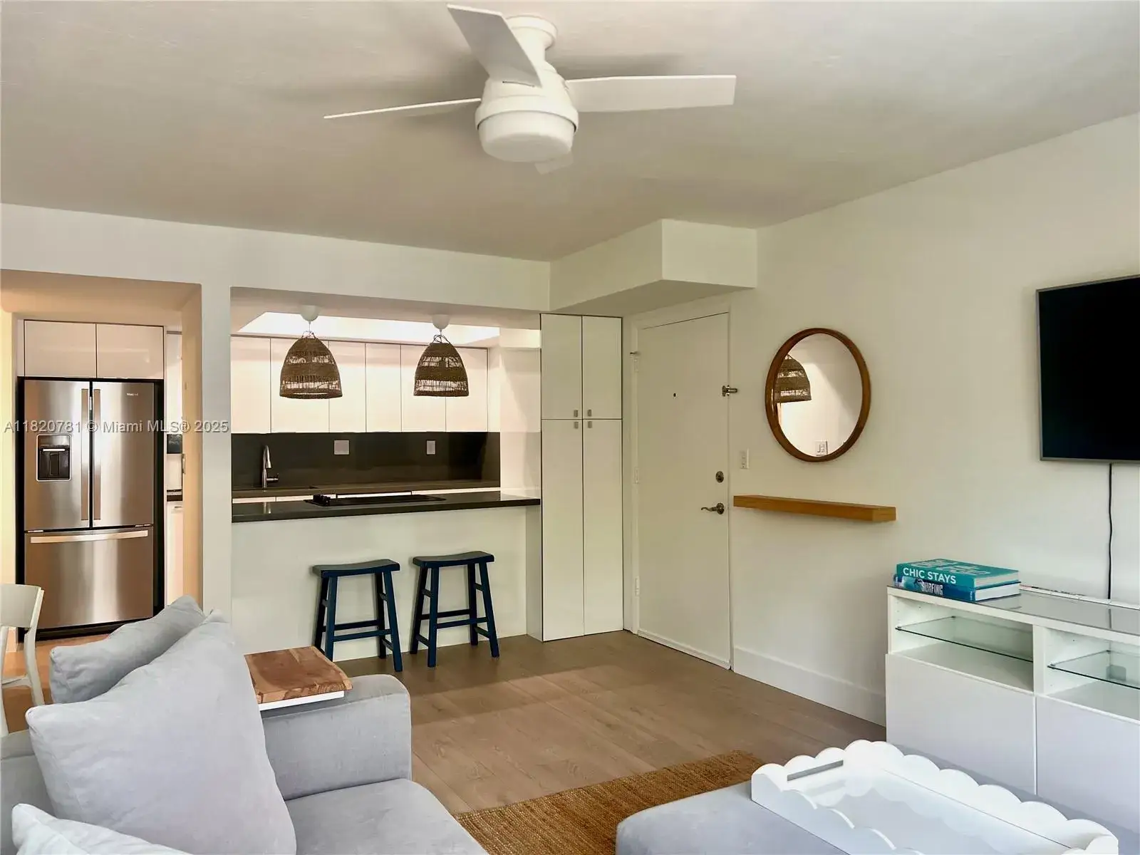 1 bedroom 1 bath Residential Lease for rent at 195 Sunrise Dr # 8, Key Biscayne FL 33149