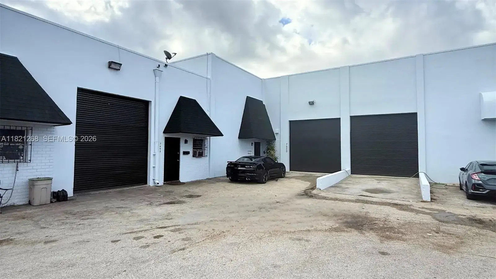 Commercial Sale for sale at 7460 NW 82nd # 7500, Medley FL 33166