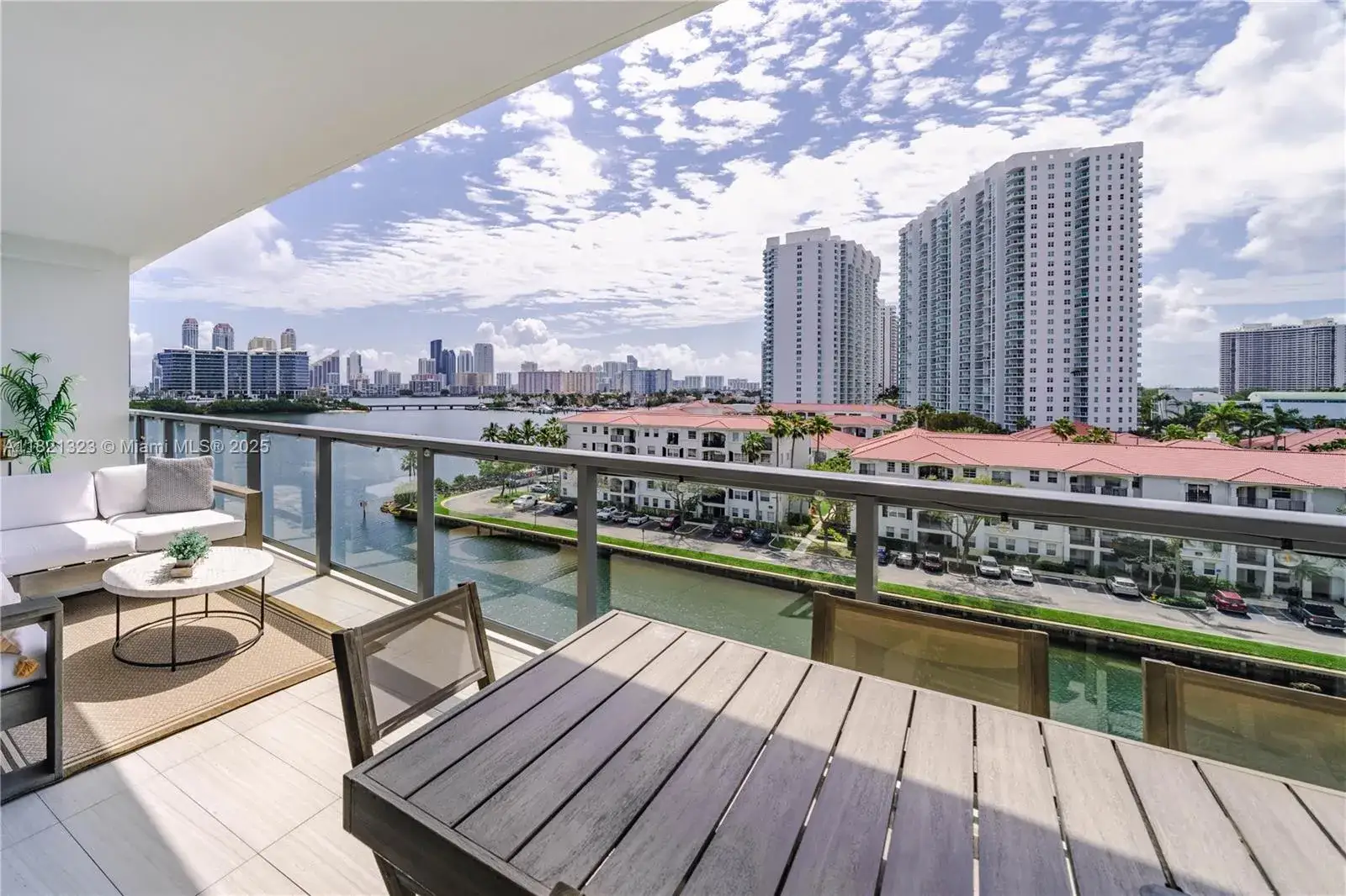 3 bedroom 5 bath Residential for sale at 3250 NE 188th St # 606, Aventura FL 33180