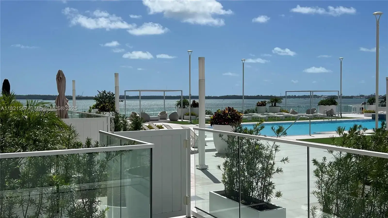 1 bedroom 1 bath Residential for sale at 770 Claughton Island Dr # 410, Miami FL 33131