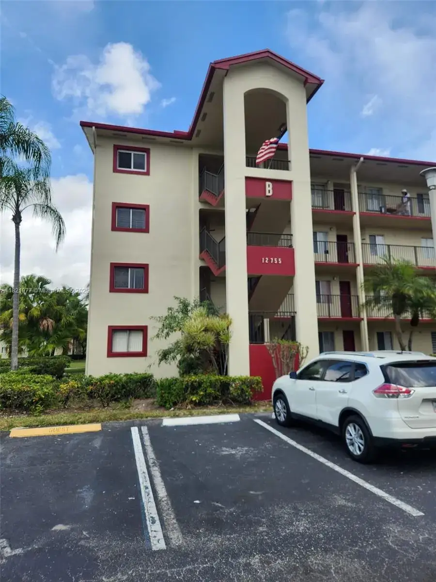 2 bedroom 2 bath Residential for sale at 12755 SW 16th Ct # 201B, Pembroke Pines FL 33027