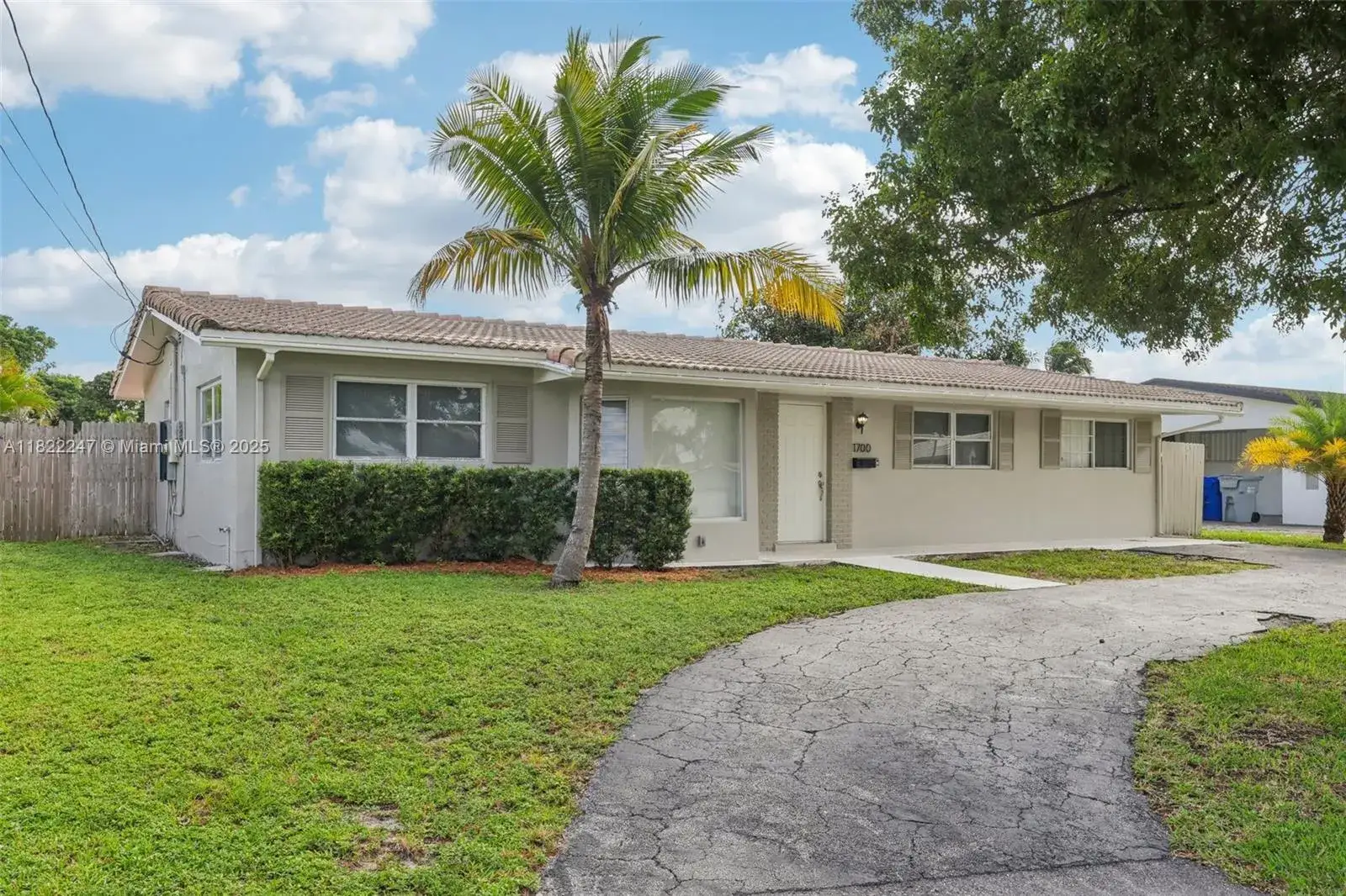 3 bedroom 2 bath Residential for sale at 1700 SW 5th Ave, Pompano Beach FL 33060