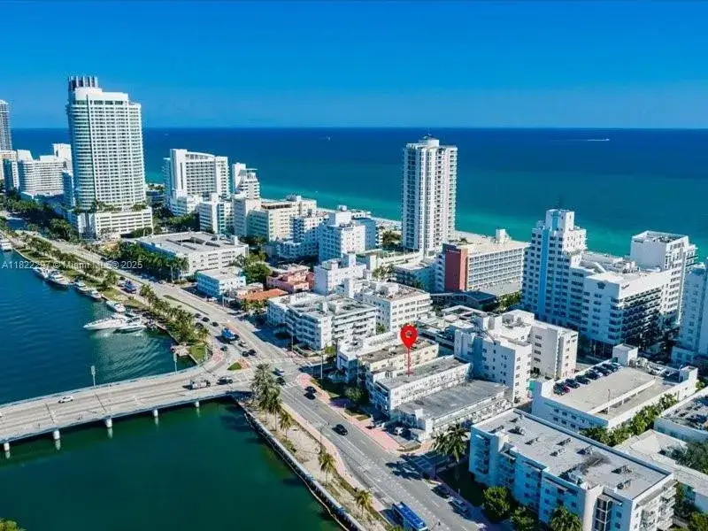 1 bath Residential Lease for rent at 4015 Indian Creek Dr # 204, Miami Beach FL 33140