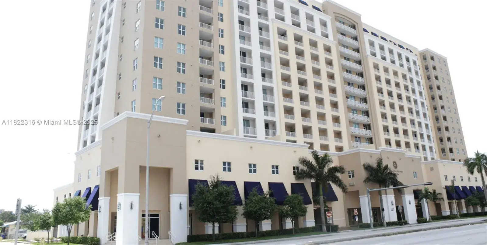 1 bedroom 1 bath Residential for sale at 117 NW 42nd Ave # 1506, Miami FL 33126