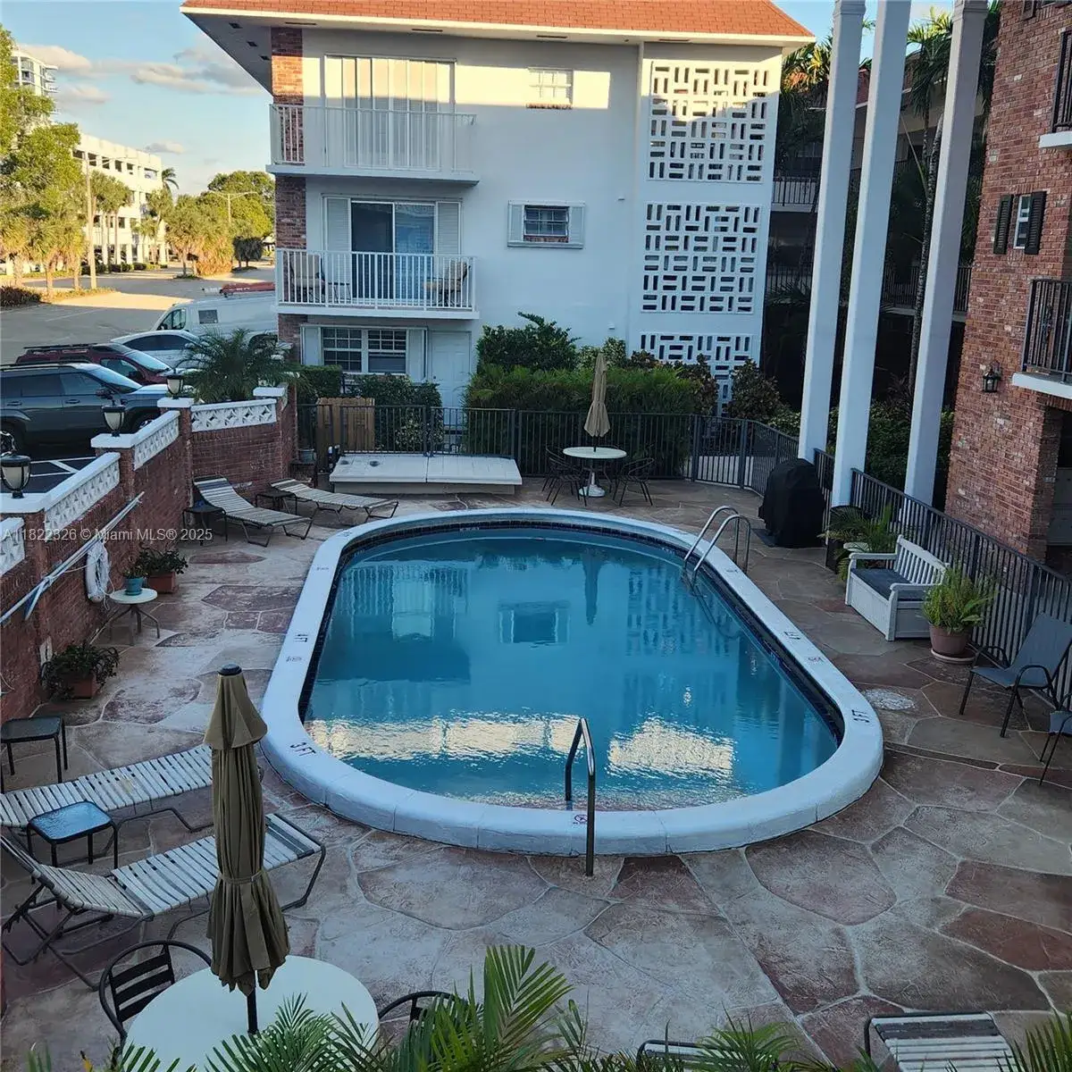 1 bedroom 1 bath Residential Lease for rent at 2424 NE 9th St # 212, Fort Lauderdale FL 33304