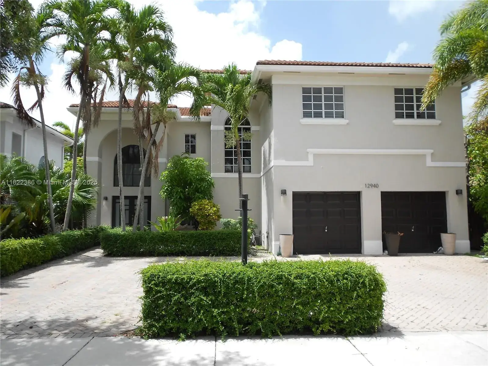 3 bedroom 2 bath Residential for sale at 12940 SW 142nd Ter, Miami FL 33186