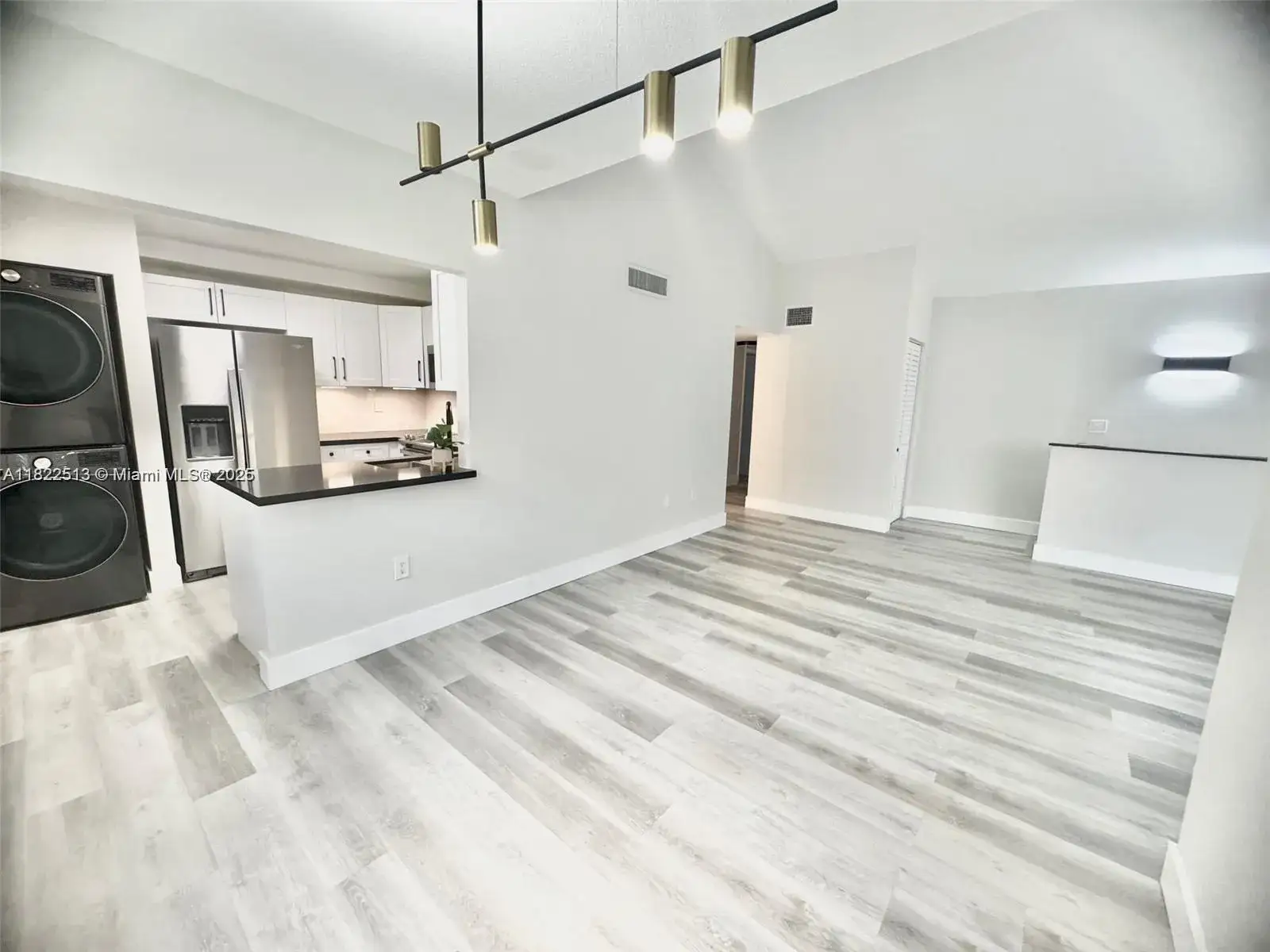 3 bedroom 2 bath Residential Lease for rent at 10309 NW 9th St, Miami FL 33172