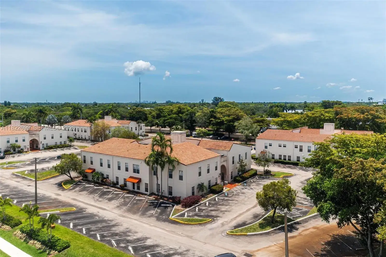 Commercial Sale for sale at 7777 N University Dr # 101, Tamarac FL 33321