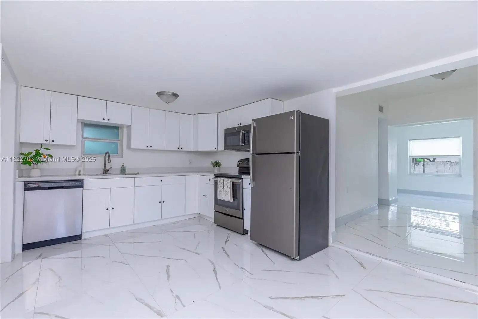 2 bedroom 2 bath Residential for sale at 1758 NE 183rd St, North Miami Beach FL 33179