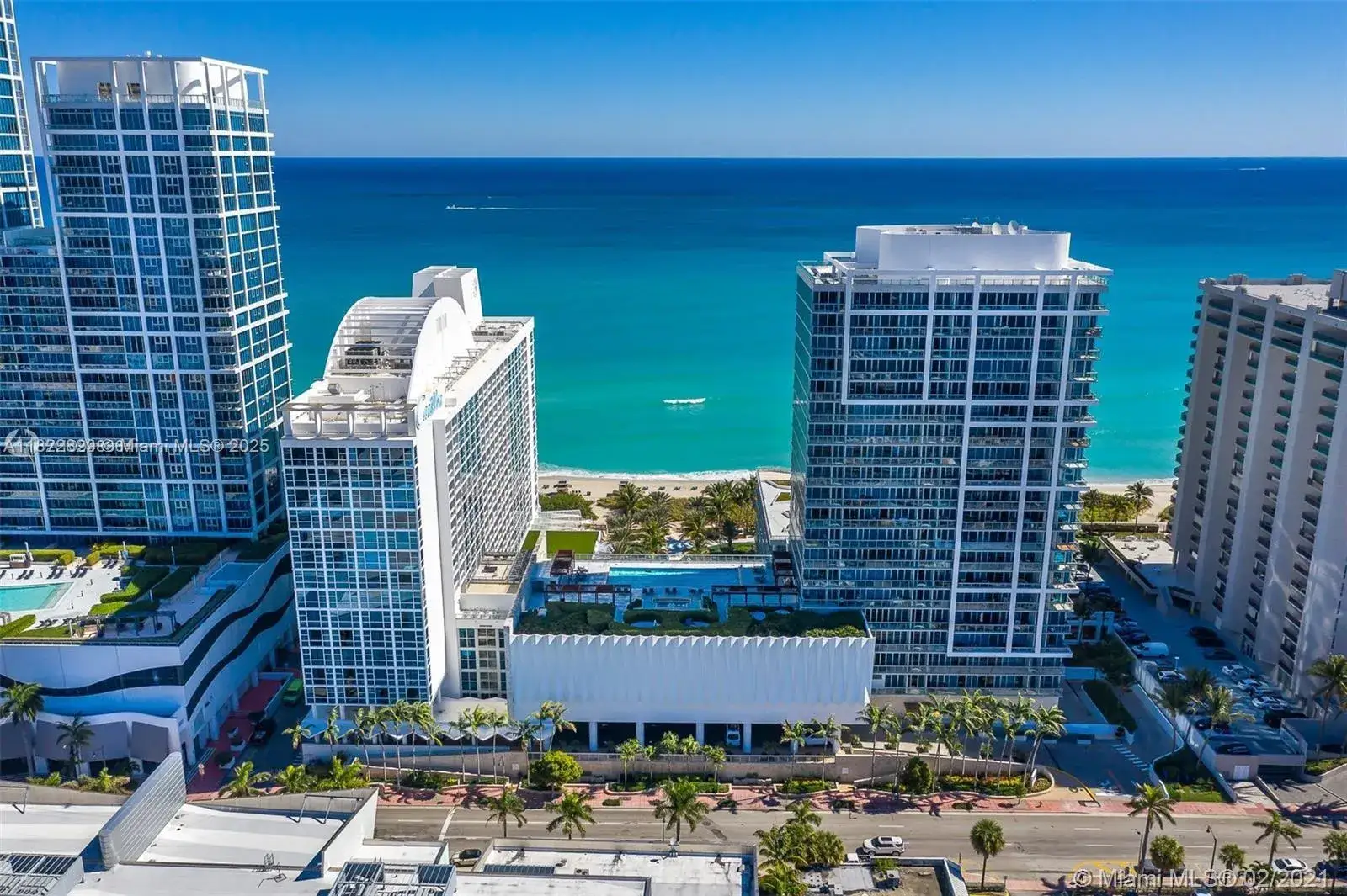 1 bedroom 1 bath Residential Lease for rent at 6899 Collins Ave # 1409, Miami Beach FL 33141