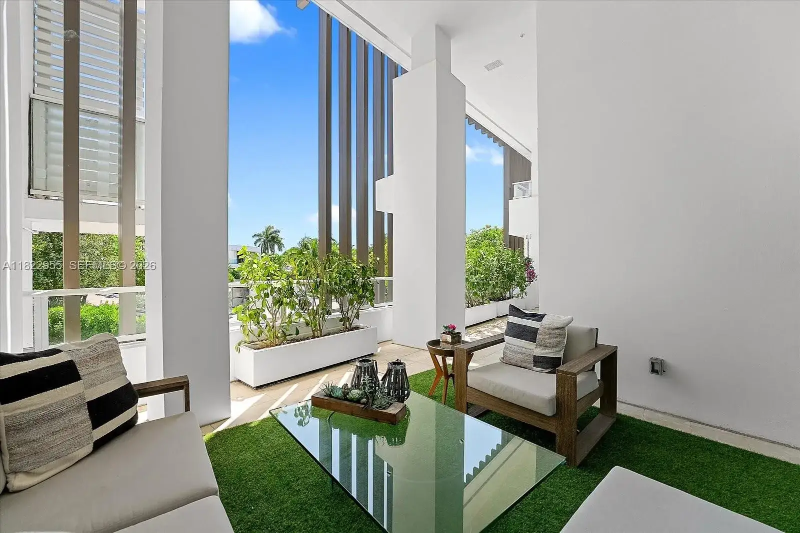 2 bedroom 2 bath Residential Lease for rent at 4701 N Meridian Ave, Miami Beach FL 33140