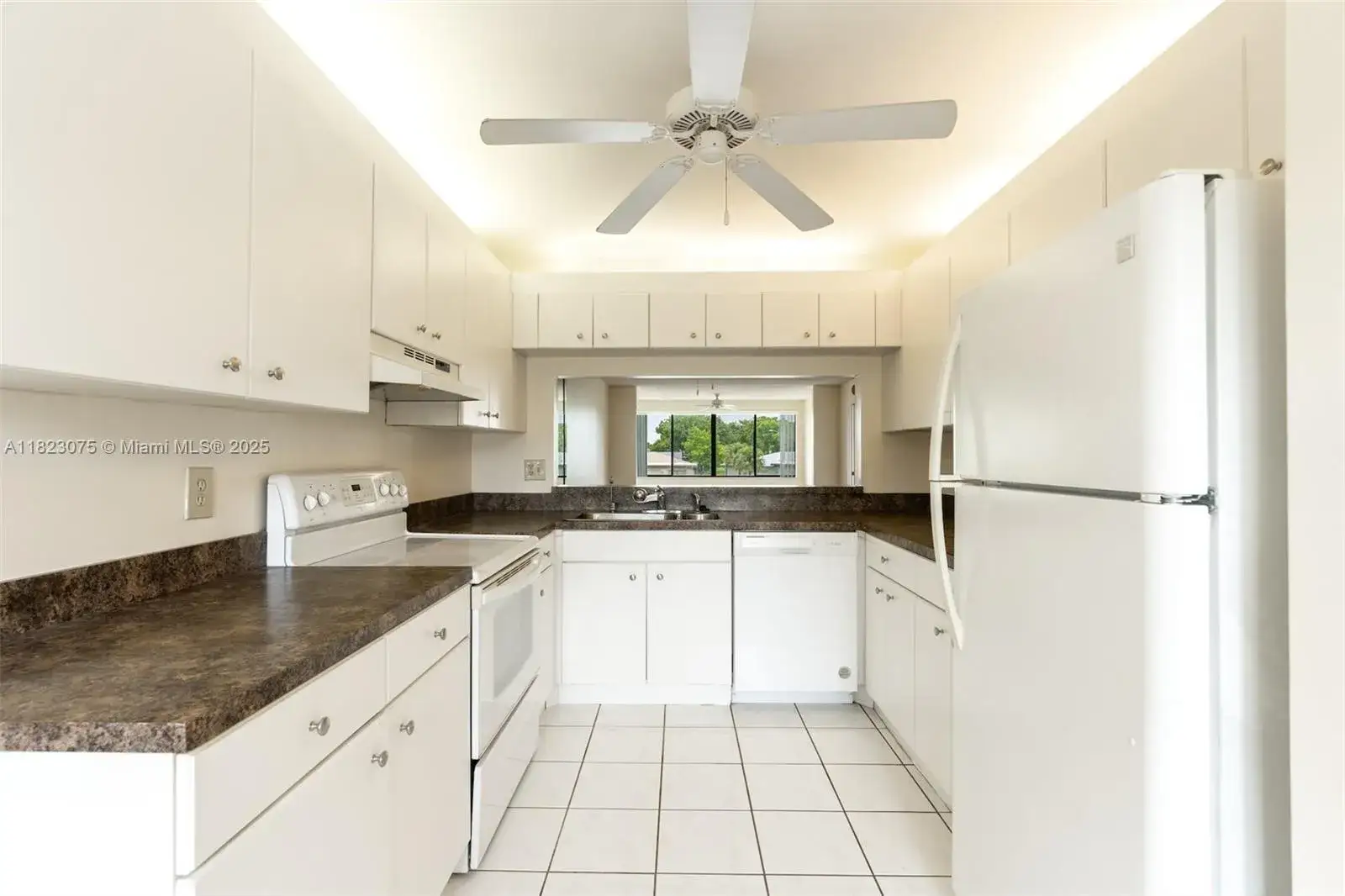 2 bedroom 2 bath Residential for sale at 9455 N Belfort Cir # 211, Tamarac FL 33321