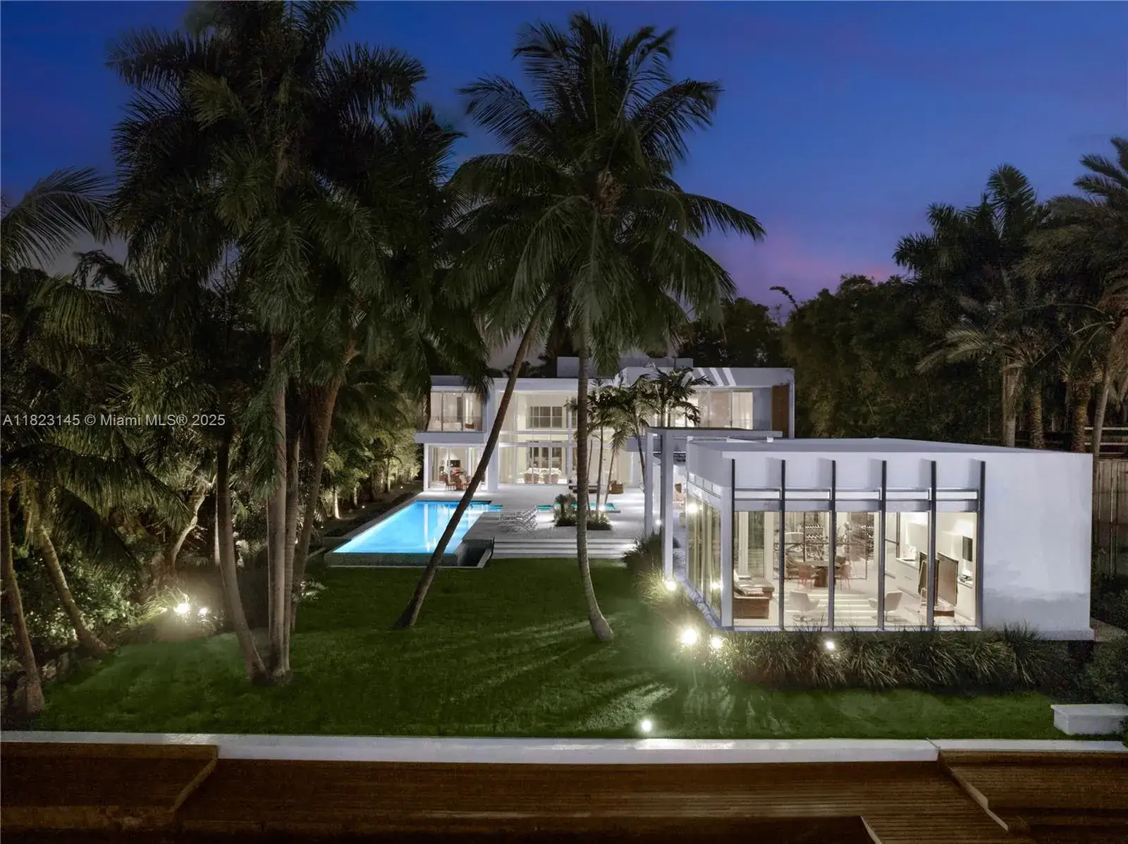 9 bedroom 8 bath Residential for sale at 30 Palm Ave, Miami Beach FL 33139