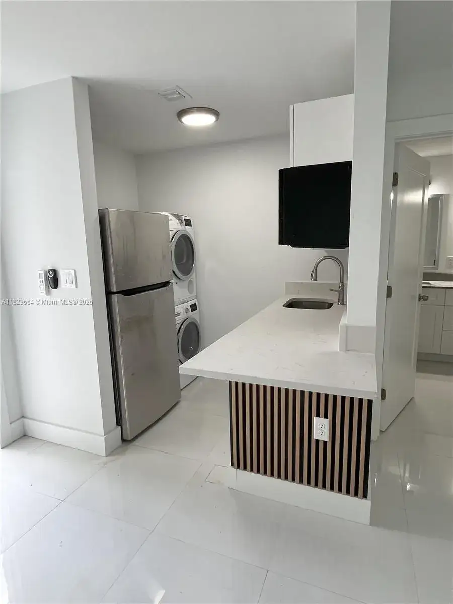 1 bedroom 1 bath Residential Lease for rent at 29905 SW 149th Ct # 2, Homestead FL 33033