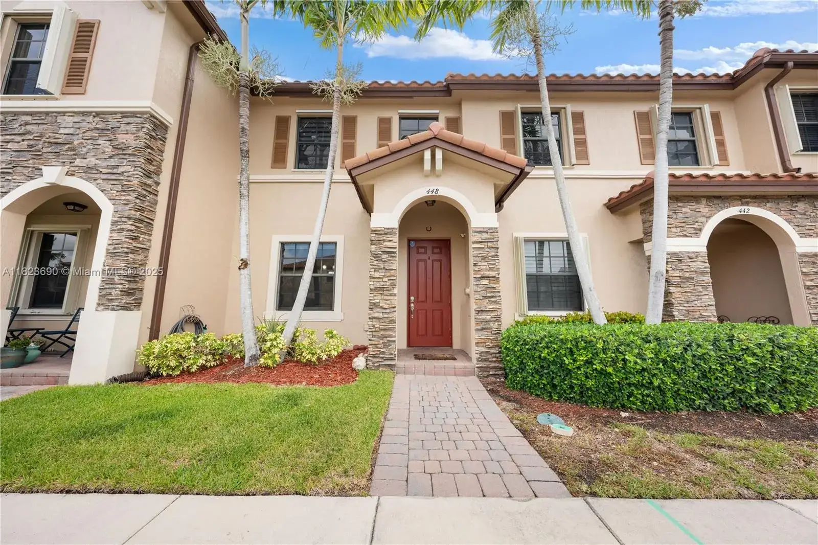 2 bedroom 2 bath Residential for sale at 448 SE 32nd Ave, Homestead FL 33033