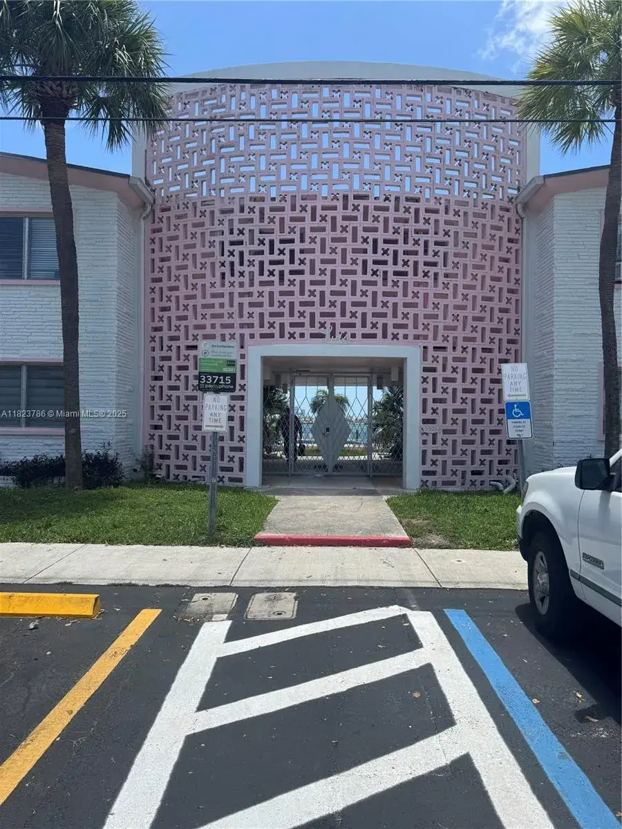 1 bedroom 1 bath Residential for sale at 7921 East Drive # 8, North Bay Village FL 33141