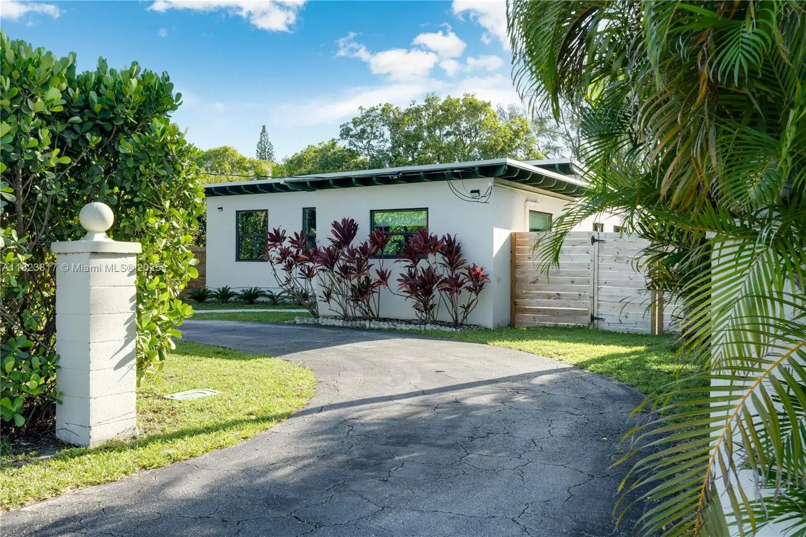 3 bedroom 2 bath Residential Lease for rent at 11534 NE 13th Ave, Miami FL 33161