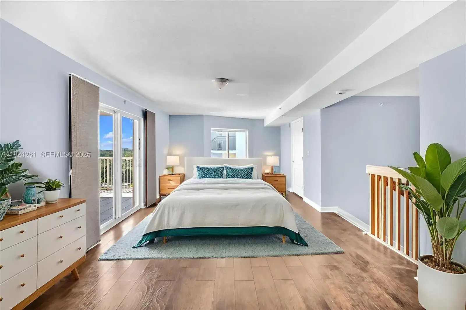 1 bedroom 1 bath Residential for sale at 280 SW 20th Rd # 904, Miami FL 33129
