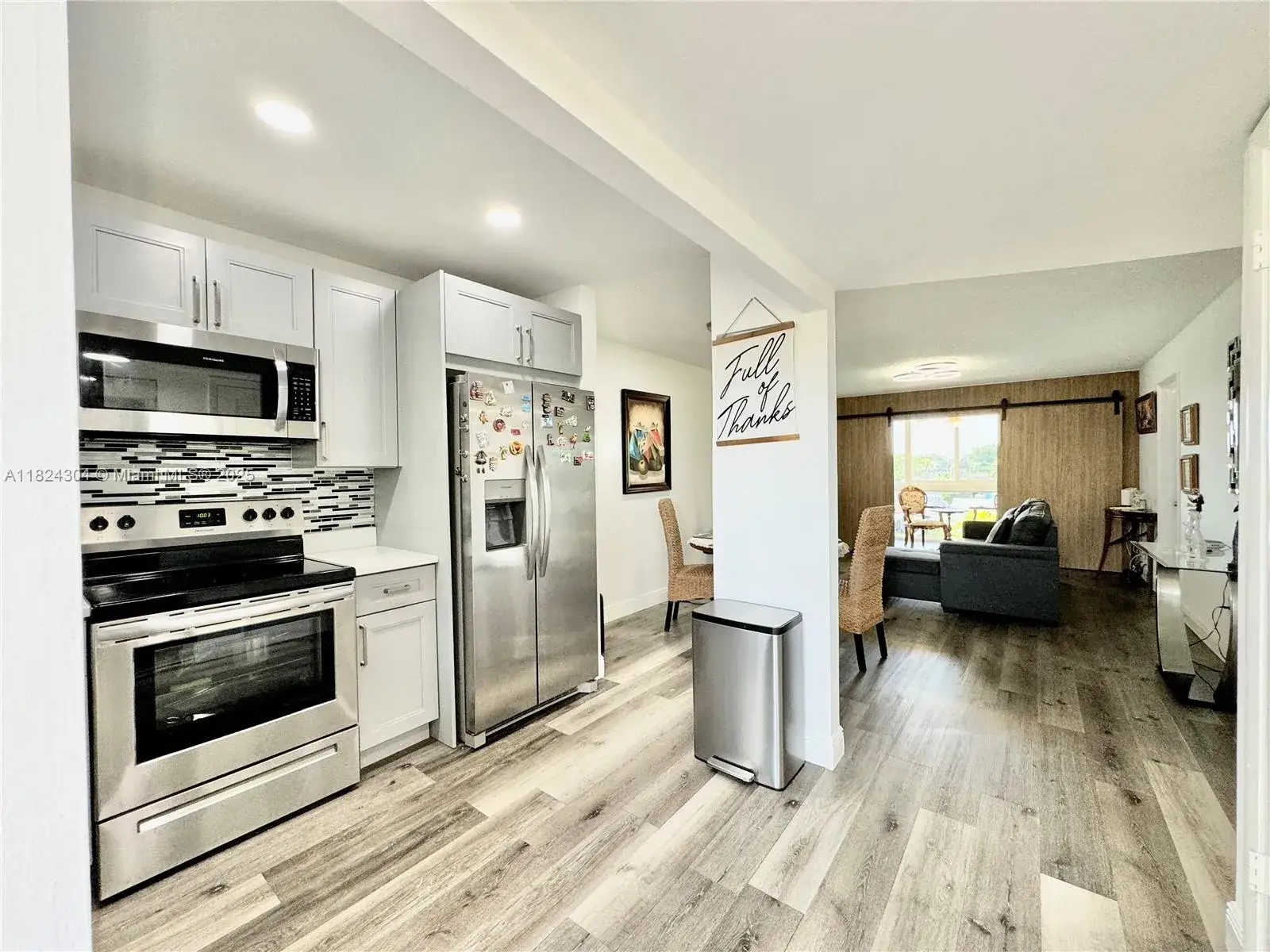 2 bedroom 2 bath Residential for sale at 8305 Sunrise Lakes Blvd # 302, Sunrise FL 33322