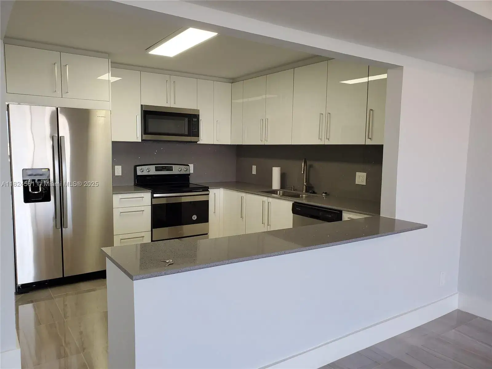 2 bedroom 2 bath Residential for sale at 13499 Biscayne Blvd # 1105, North Miami FL 33181