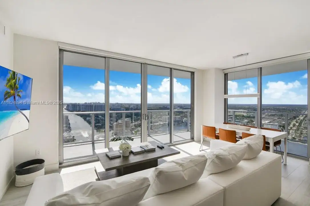 3 bedroom 2 bath Residential Lease for rent at 4010 S Ocean Dr # T3708, Hollywood FL 33019