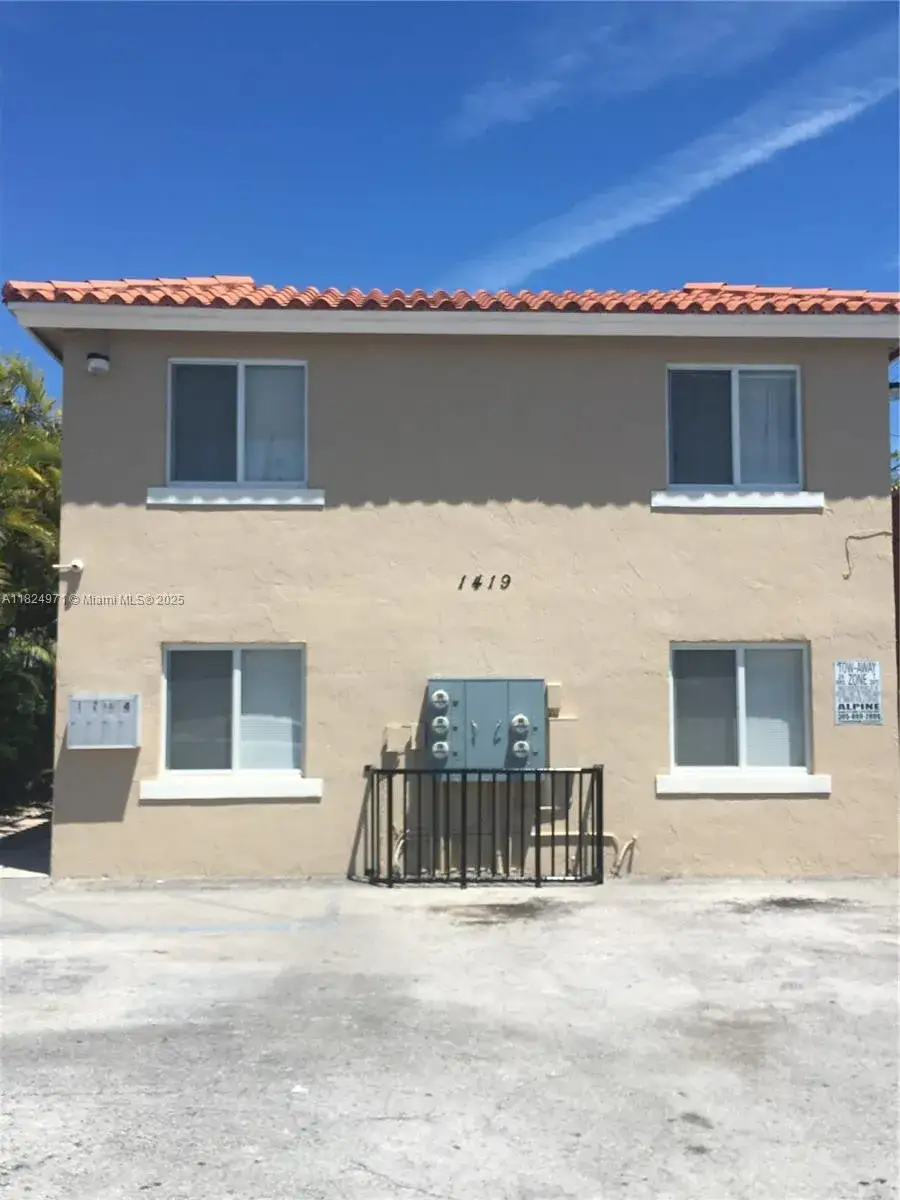 2 bedroom 1 bath Residential Lease for rent at 1419 SW 22nd Ave # 0, Miami FL 33145