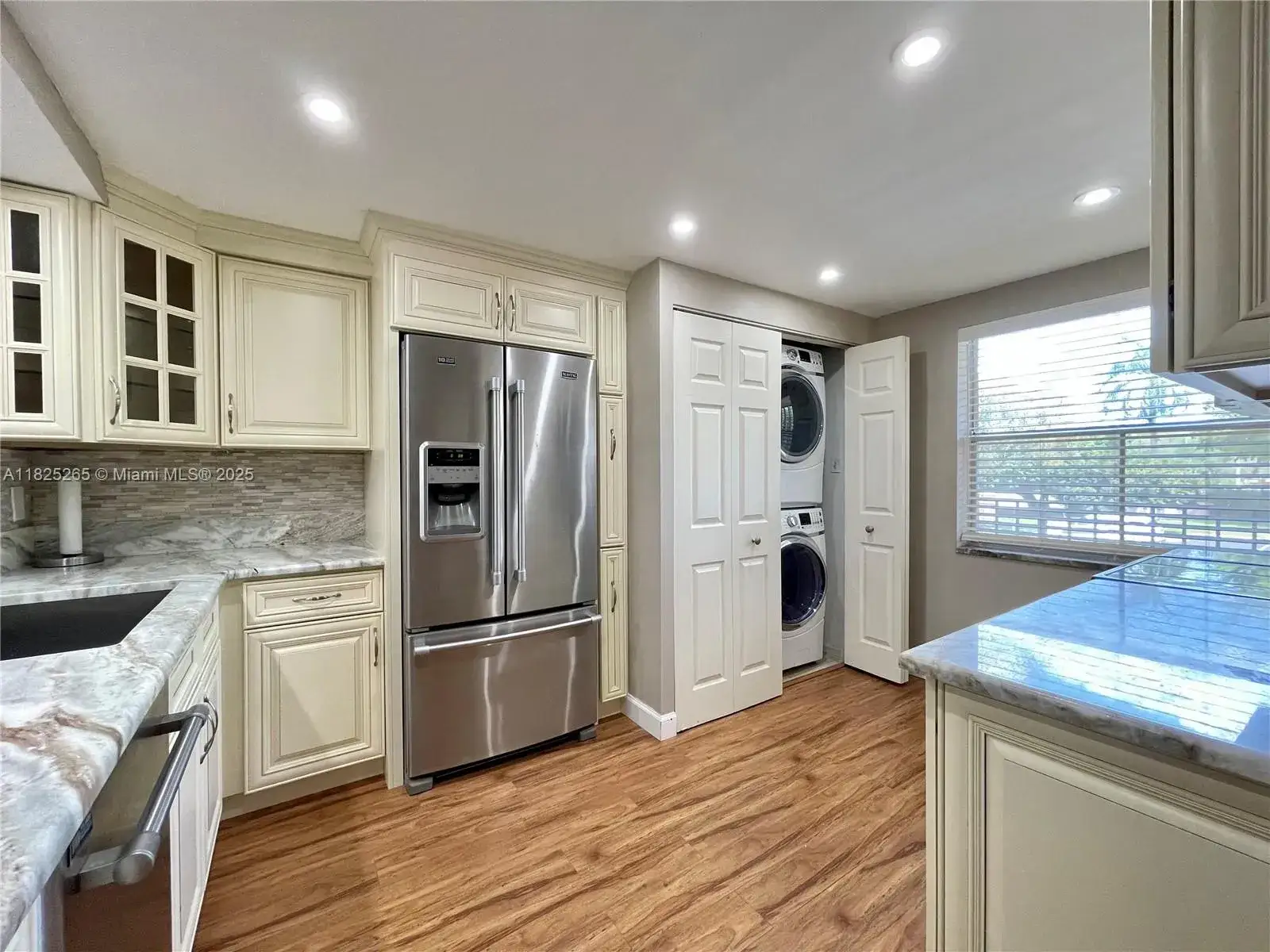2 bedroom 2 bath Residential Lease for rent at 7340 Lake Cir Dr # 207, Margate FL 33063