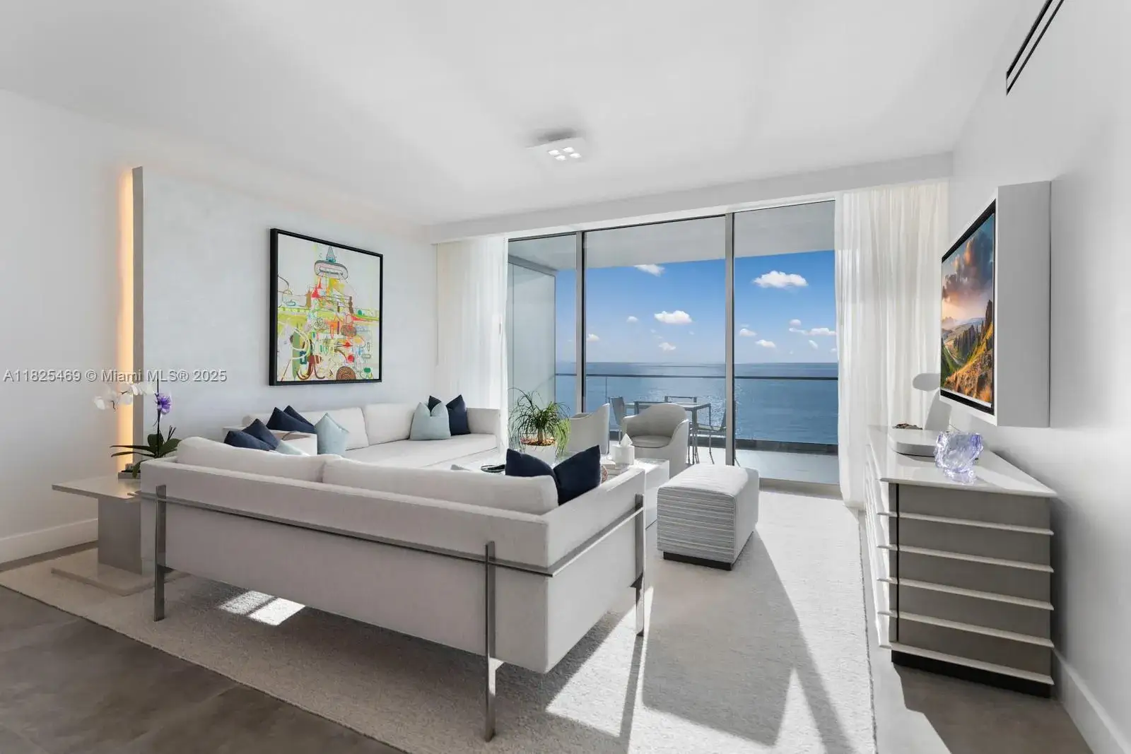 1 bedroom 2 bath Residential for sale at 10203 Collins Ave # 1003, Bal Harbour FL 33154
