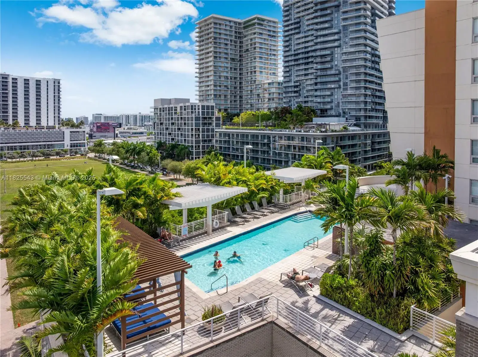 2 bedroom 2 bath Residential Lease for rent at 3250 NE 1st Ave # 1016, Miami FL 33137