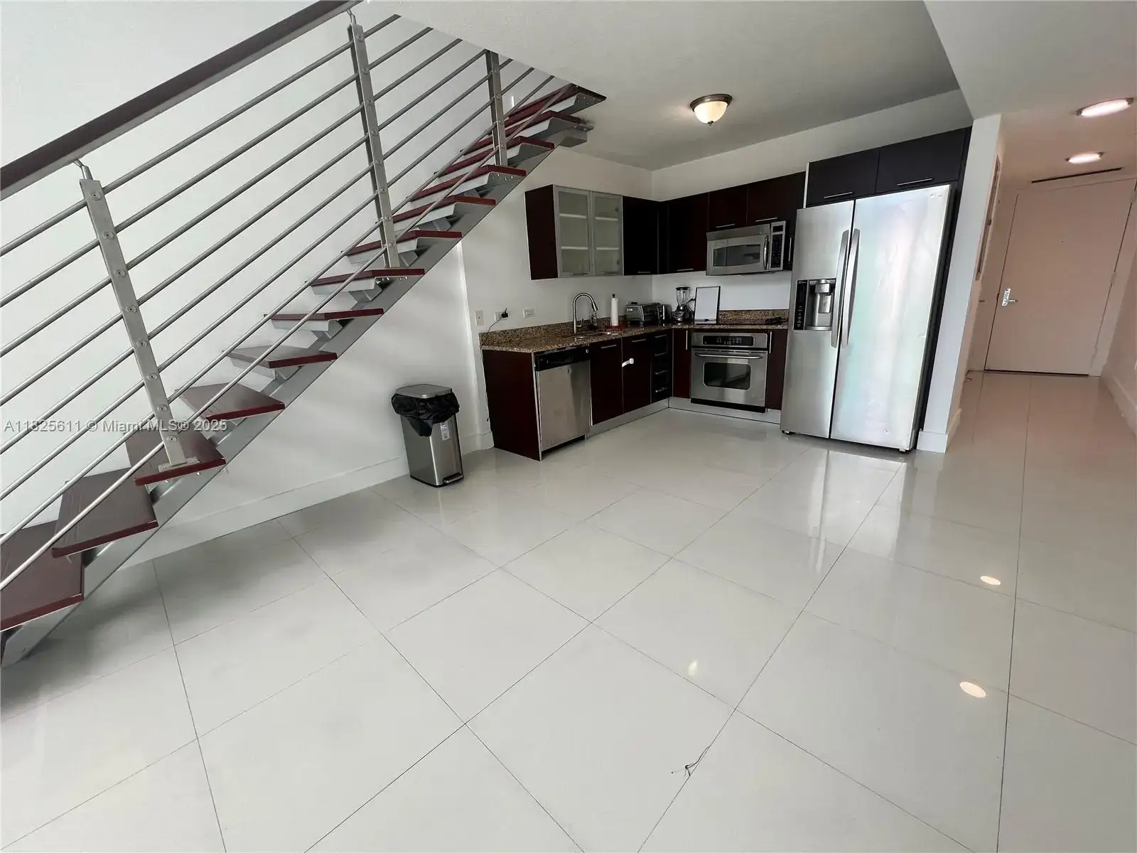 1 bedroom 1 bath Residential for sale at 41 SE 5th St # 2003, Miami FL 33131
