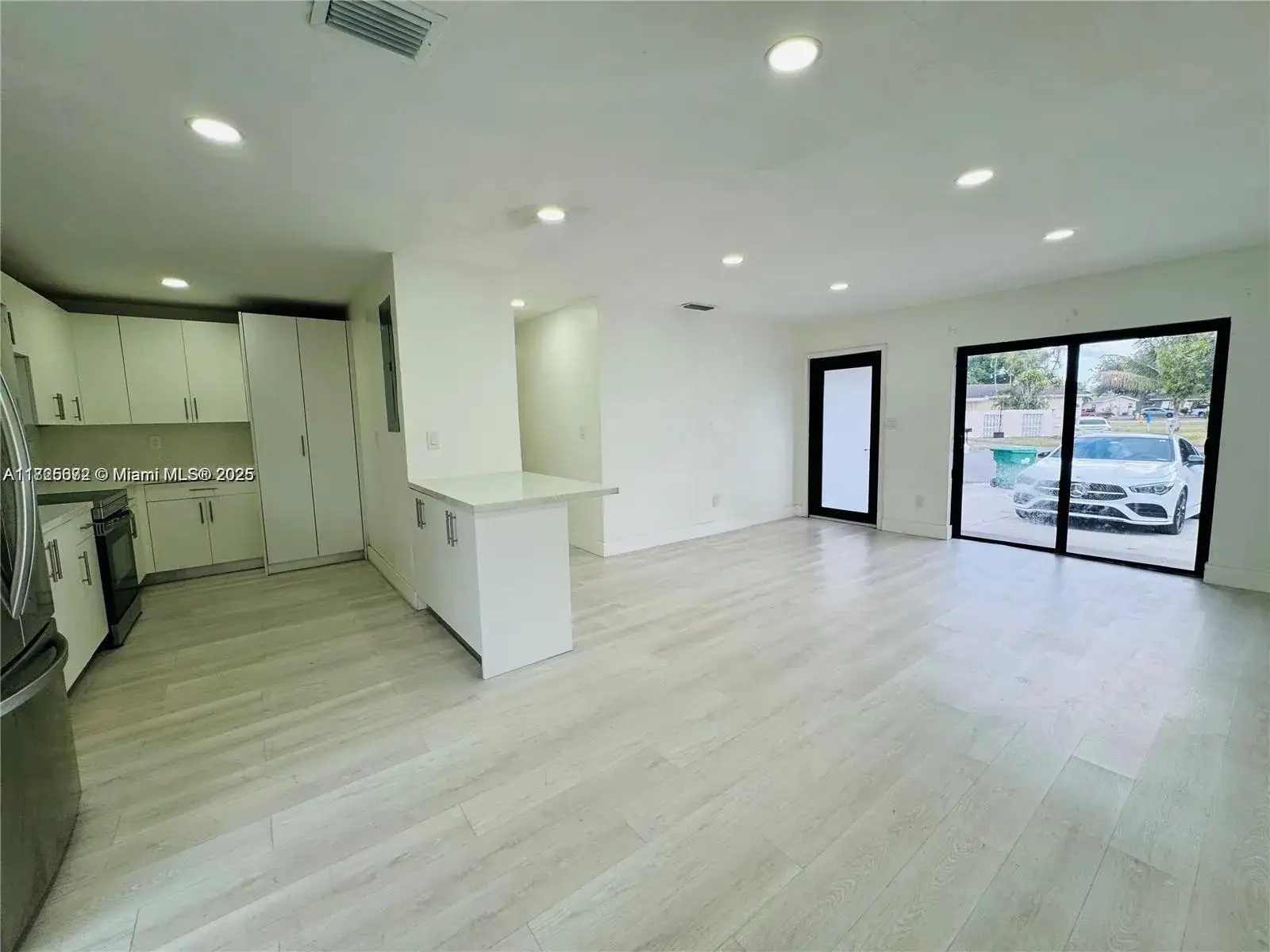 3 bedroom 1 bath Residential Lease for rent at 2983 NW 191st Ter, Miami Gardens FL 33056