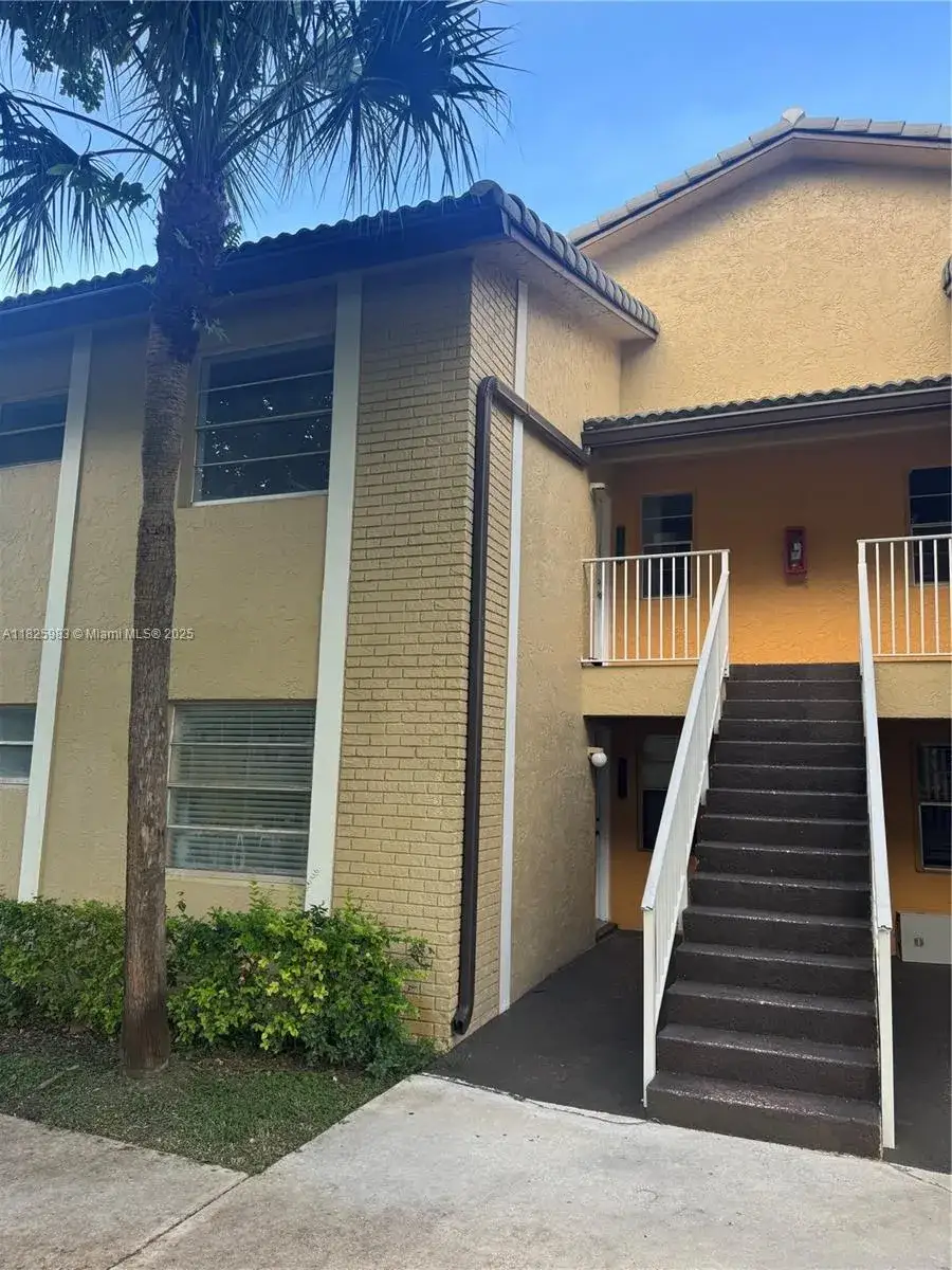 3 bedroom 2 bath Residential Lease for rent at 11588 NW 43rd Ct # 11588, Coral Springs FL 33065