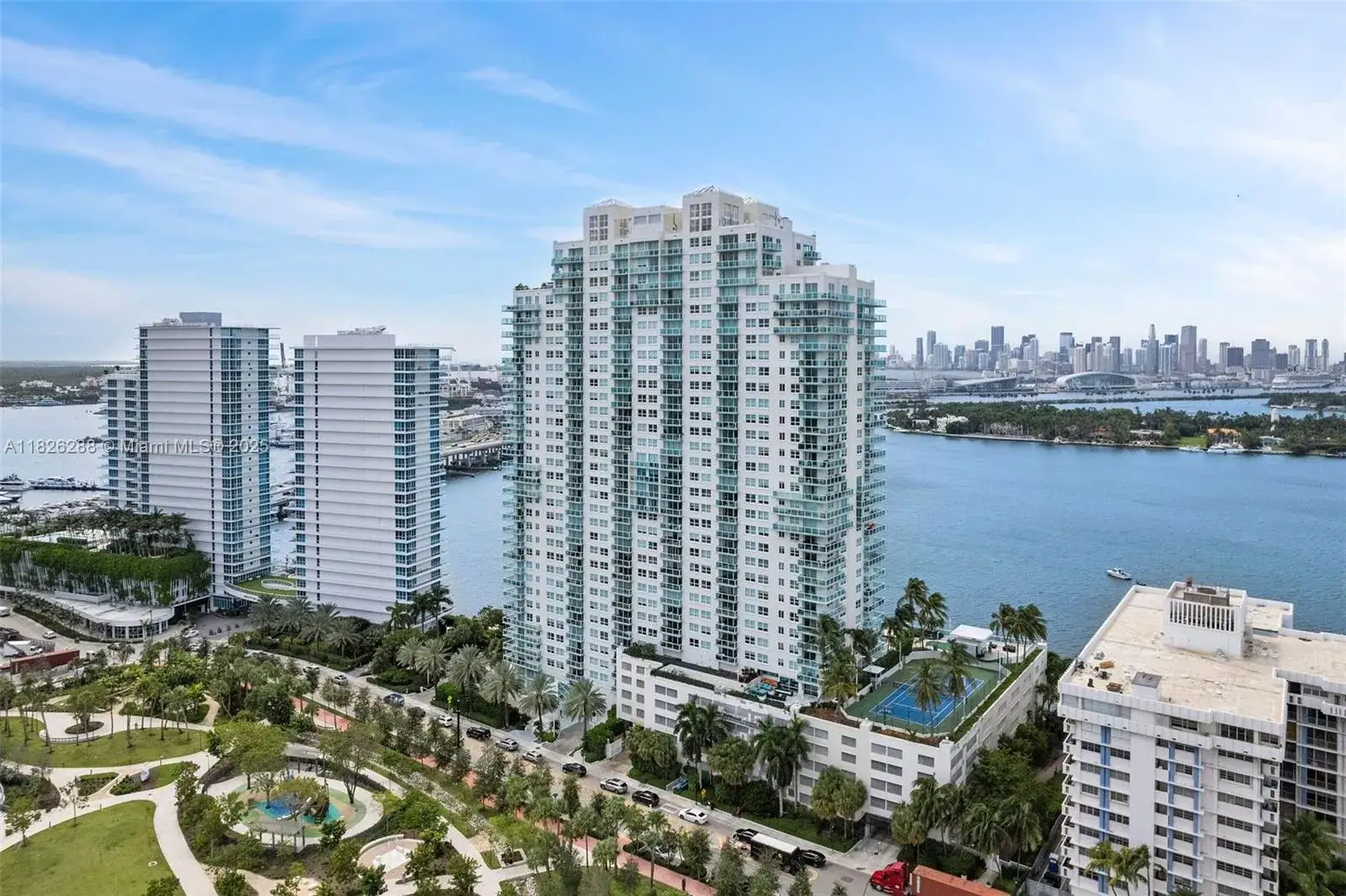 3 bedroom 2 bath Residential Lease for rent at 650 West Ave # 1508, Miami Beach FL 33139