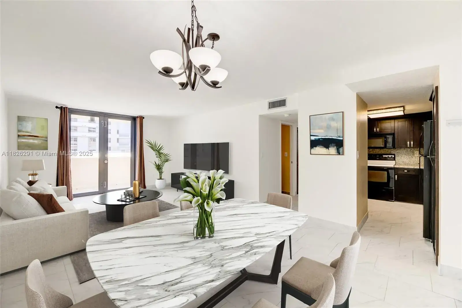 1 bedroom 1 bath Residential for sale at 1621 Collins Ave # 708, Miami Beach FL 33139