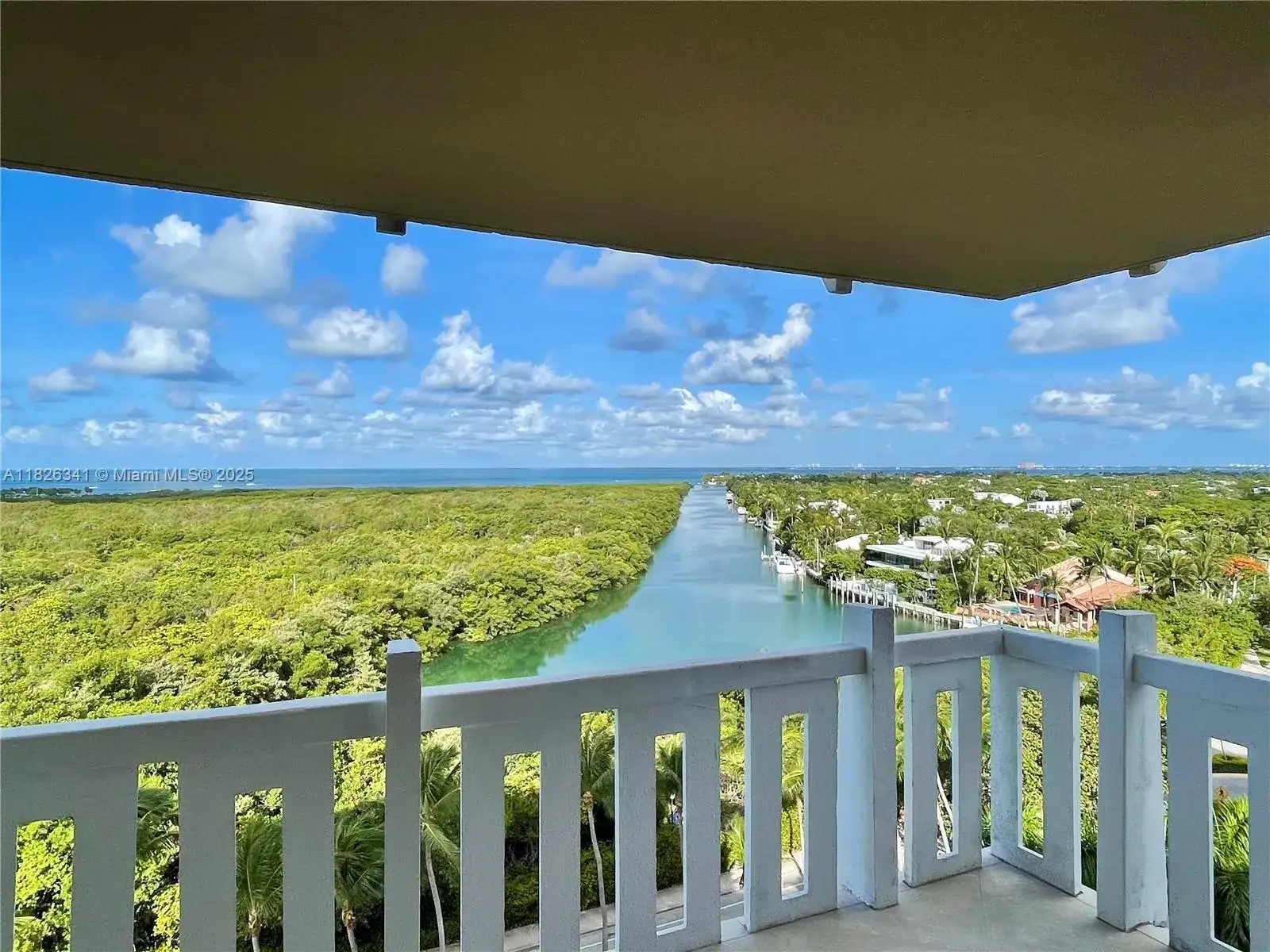 2 bedroom 2 bath Residential for sale at 1121 Crandon Blvd # D902, Key Biscayne FL 33149