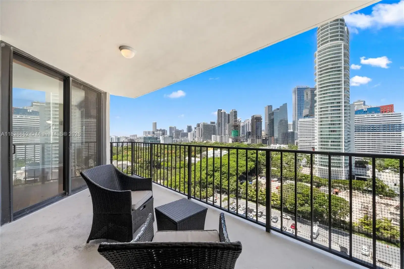 2 bedroom 2 bath Residential for sale at 1901 Brickell Ave # B1713, Miami FL 33129