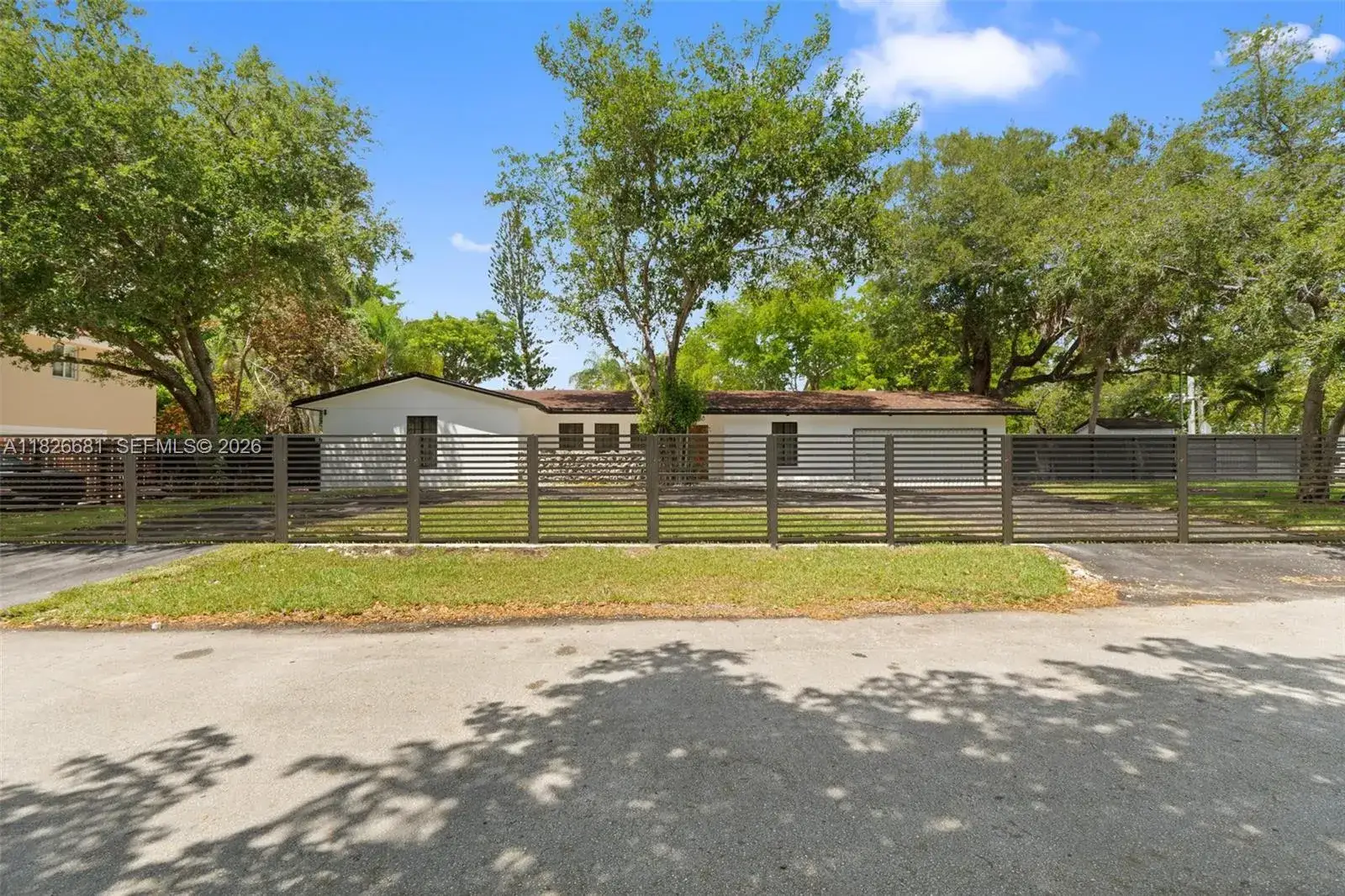 4 bedroom 3 bath Residential for sale at 15202 SW 80th Ave, Palmetto Bay FL 33157