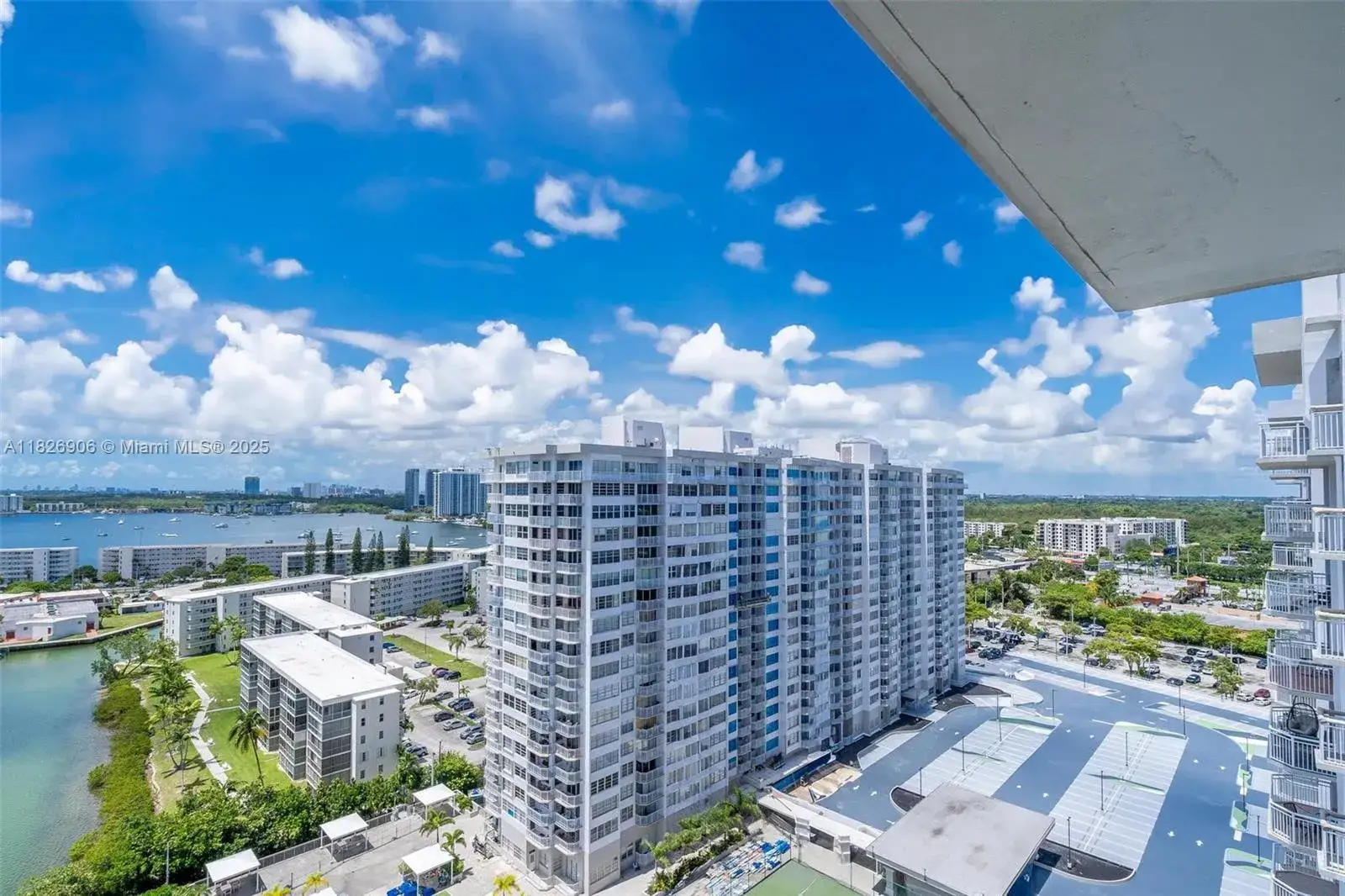 1 bedroom 1 bath Residential Lease for rent at 18081 Biscayne Blvd # 1903, Aventura FL 33160