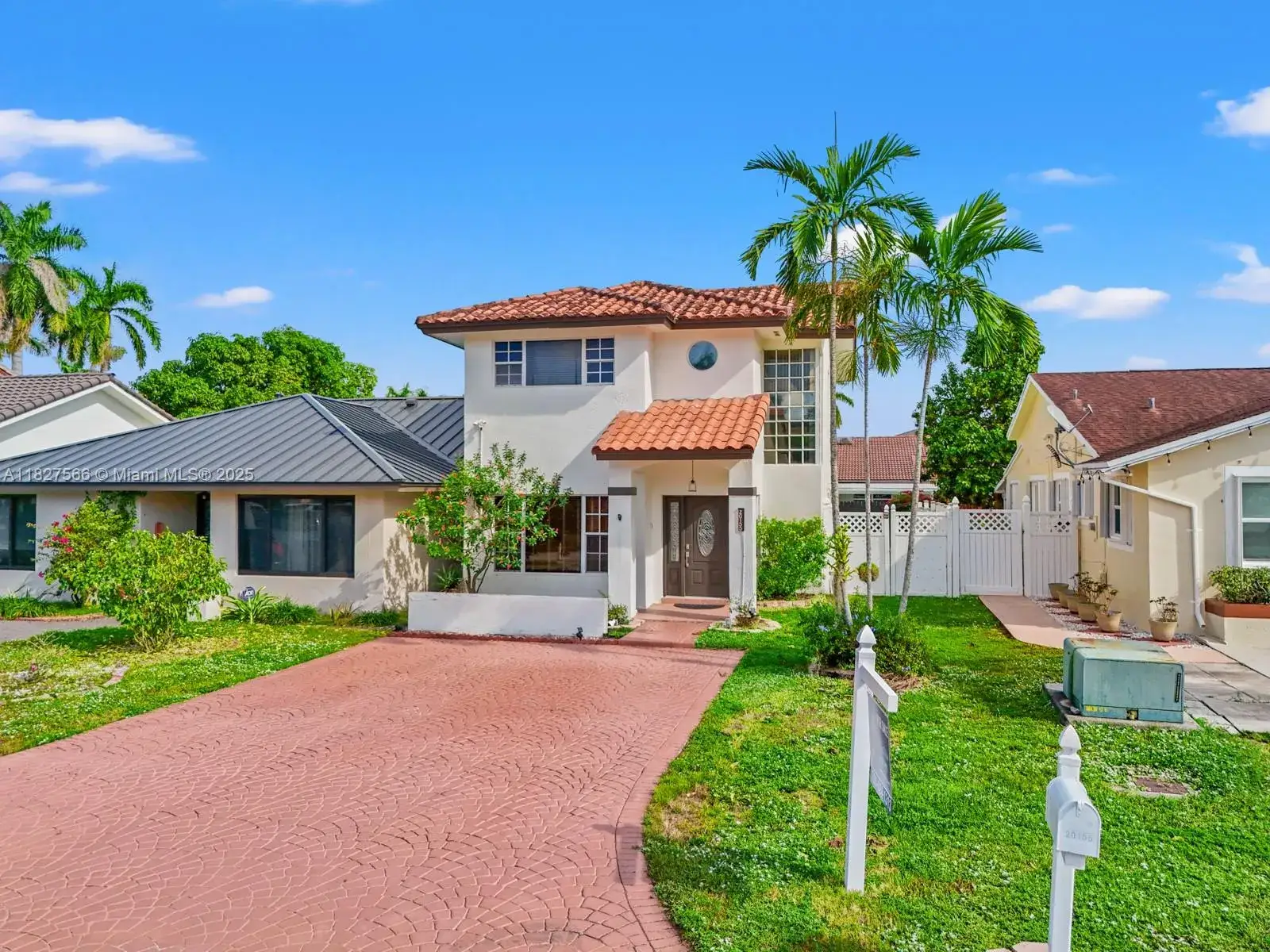 3 bedroom 2 bath Residential for sale at 20155 E Oakmont Cir, Hialeah FL 33015