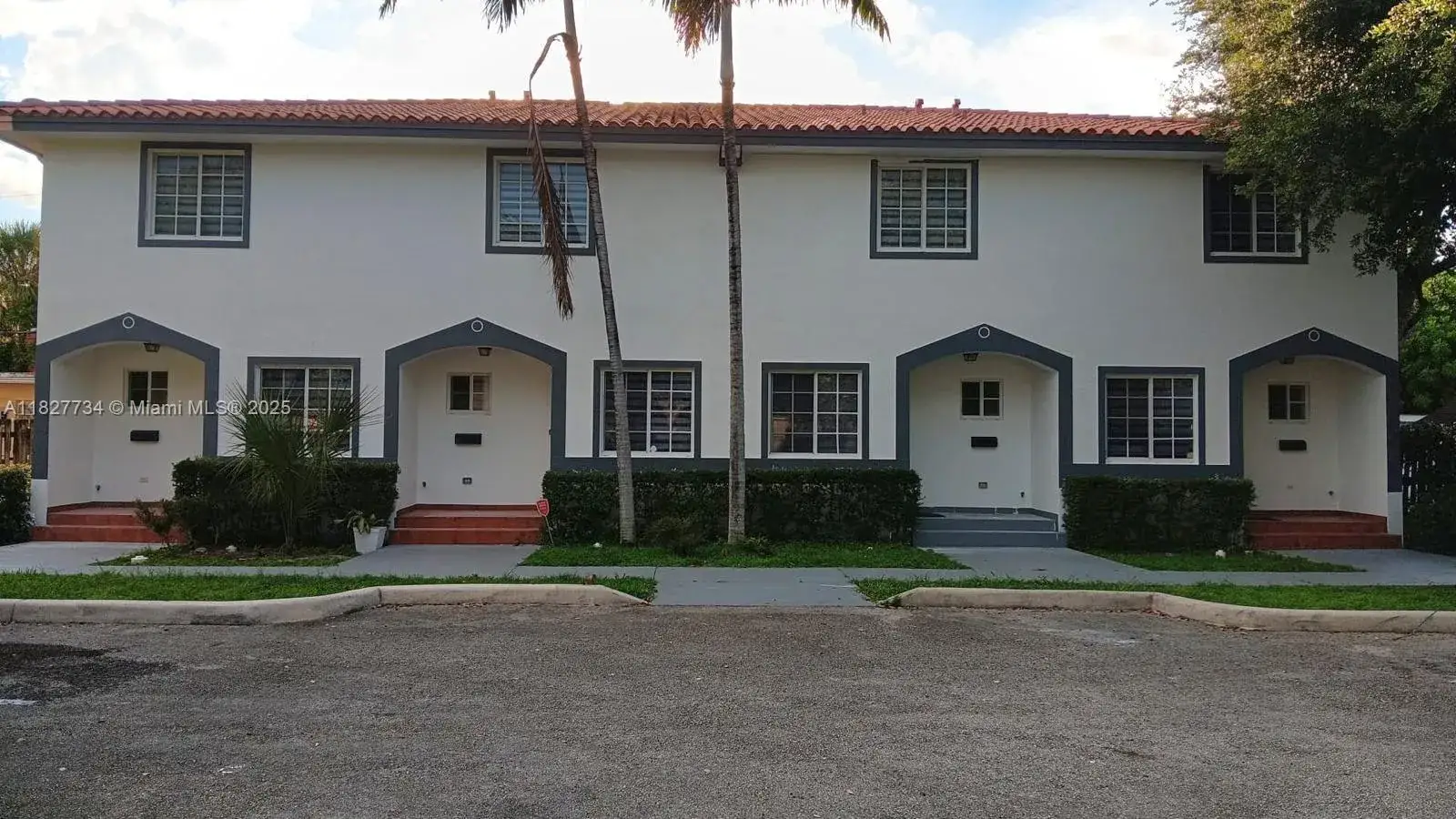 2 bedroom 2 bath Residential for sale at 964 N 18th Ct, Hollywood FL 33020