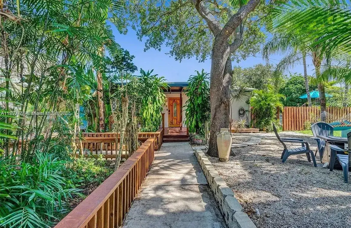 3 bedroom 2 bath Residential Lease for rent at 110 SW 5th St, Hallandale Beach FL 33009